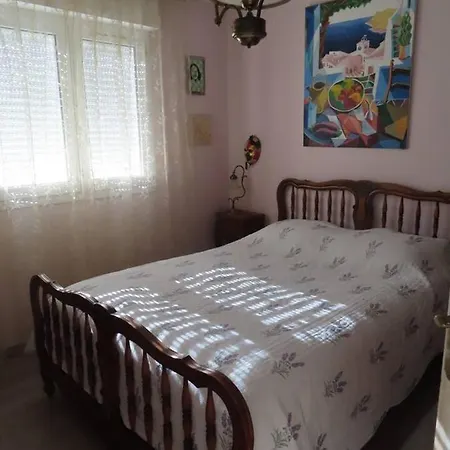 Apartment Tranquille Avec Jardin Et Piscine *